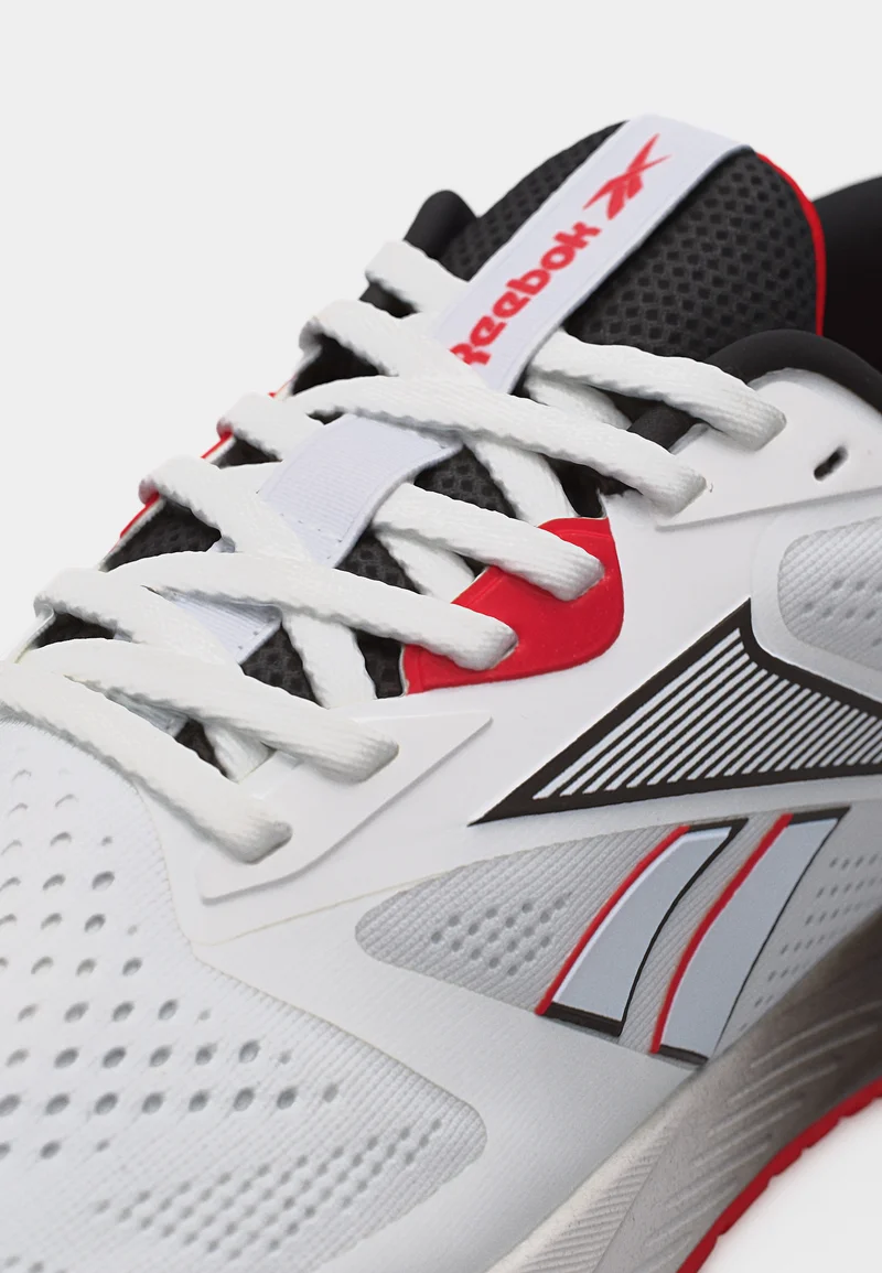 chaussures fitness white/black/sport red chaussures fitness white/black/sport red